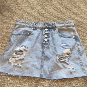 High waisted, denim skirt 🎀